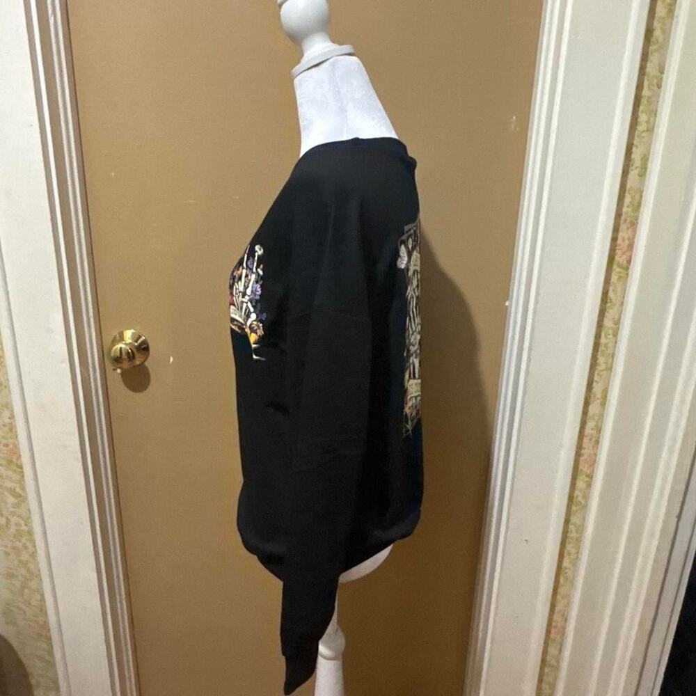 Skull Sweatshirt - Picture 2 of 5